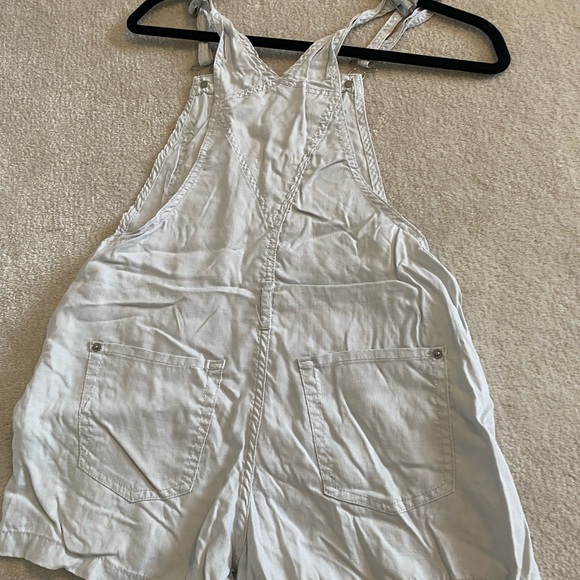 Aritzia TNA senyru romper XXS grey white color - Picture 3 of 3
